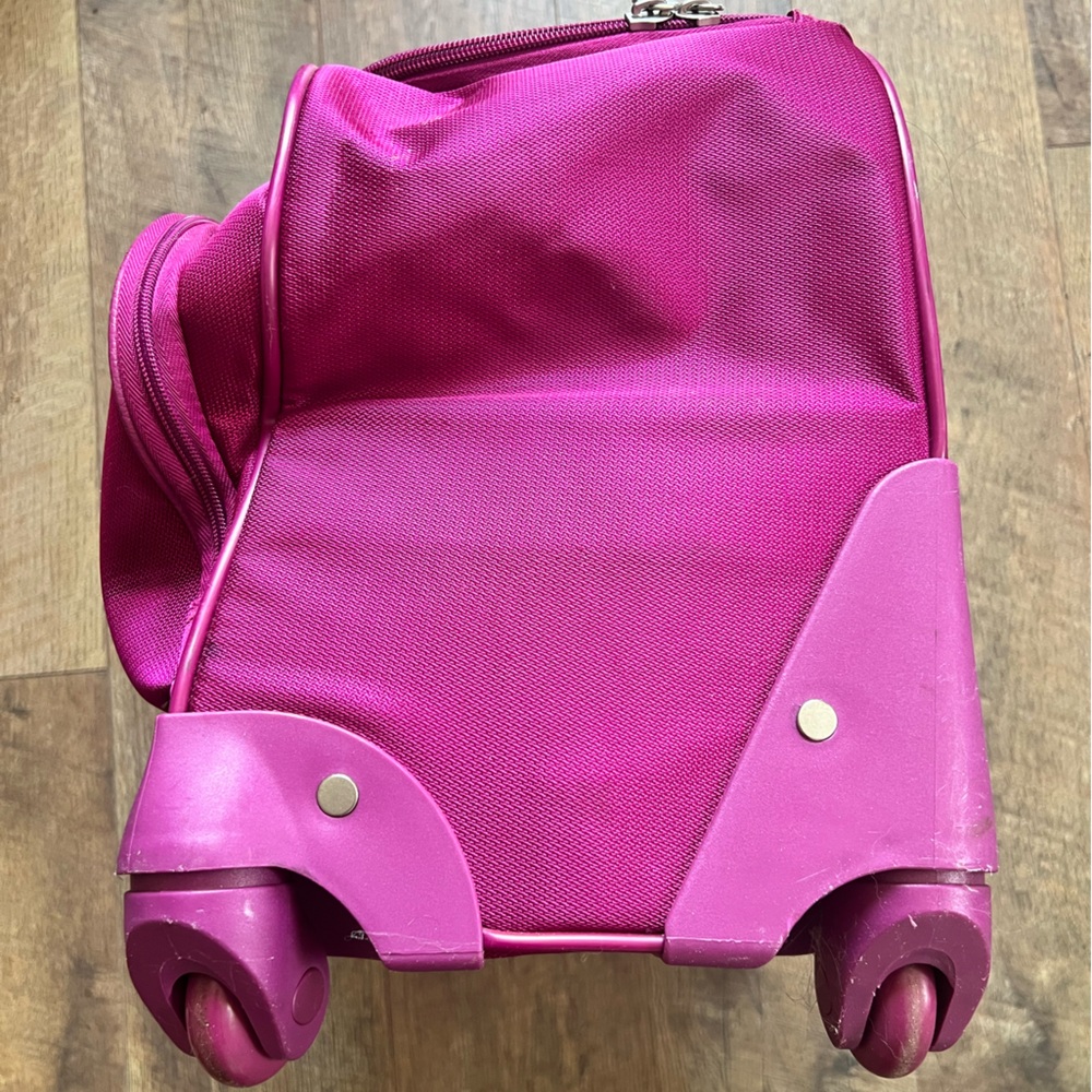 Ellen Tracy Magenta Travel Bag - Picture 3 of 11